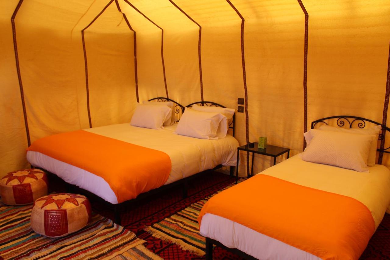 Luxury Bega Camp Hotel Merzouga Bagian luar foto