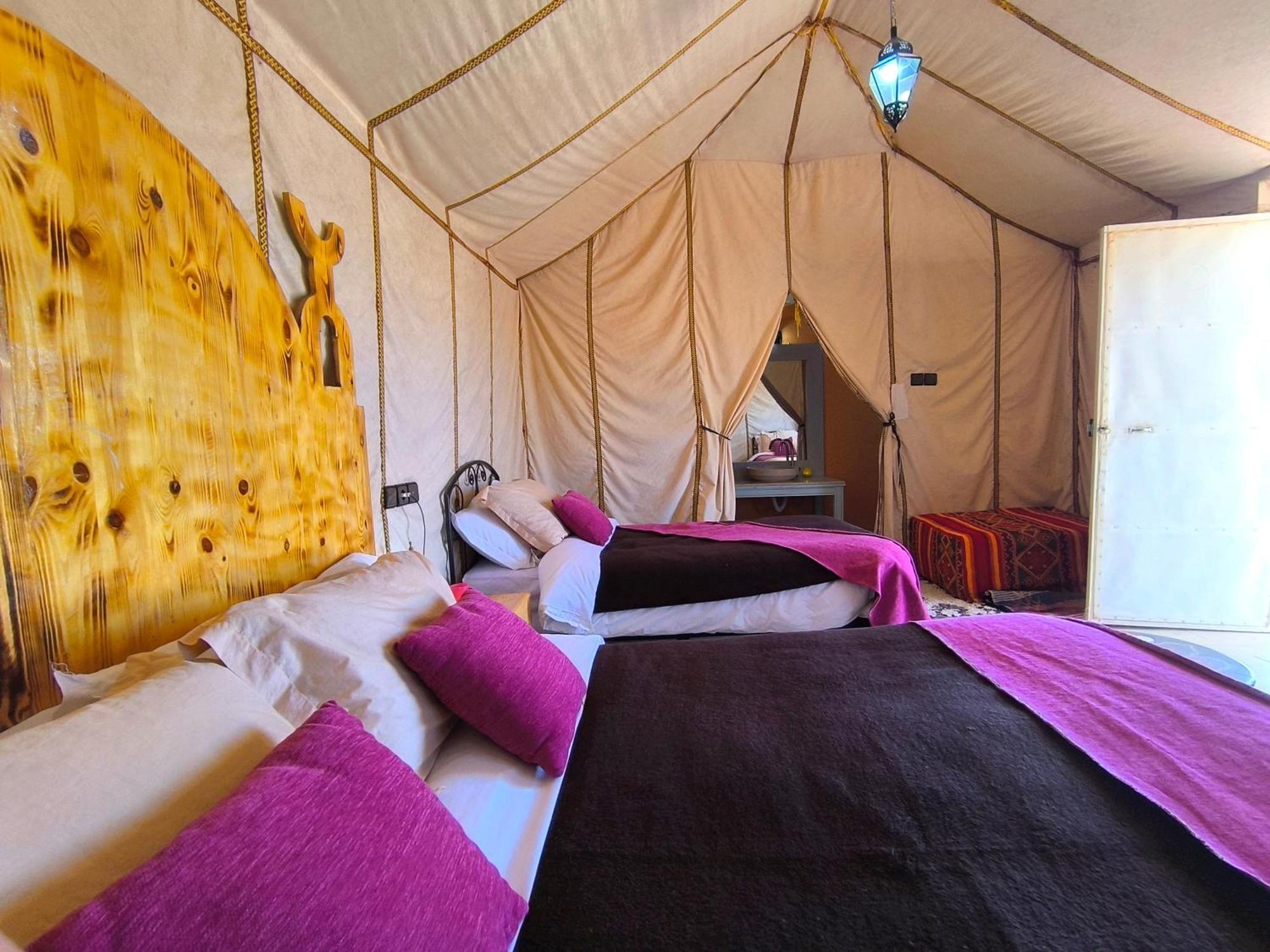 Luxury Bega Camp Hotel Merzouga Bagian luar foto