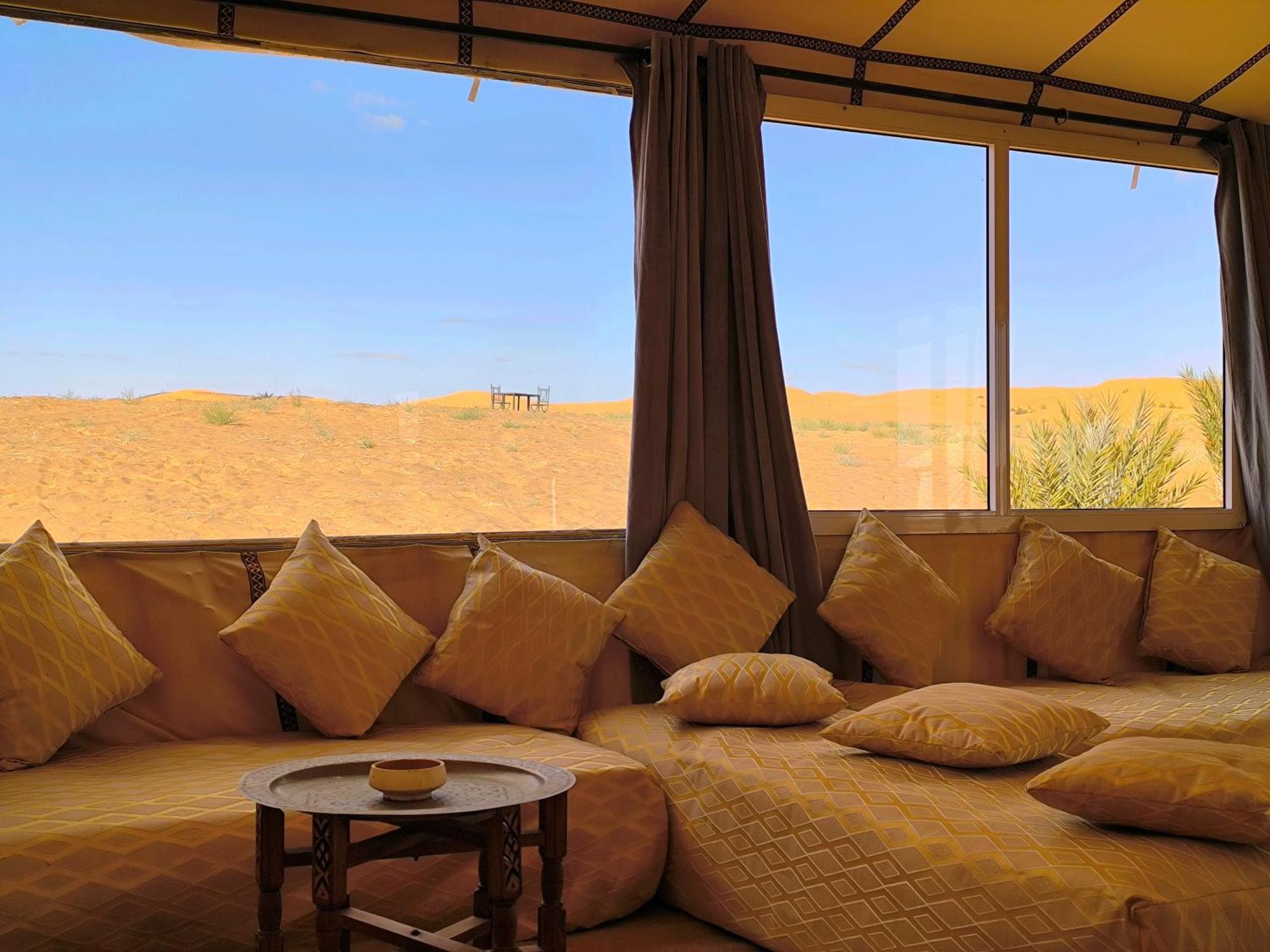 Luxury Bega Camp Hotel Merzouga Bagian luar foto