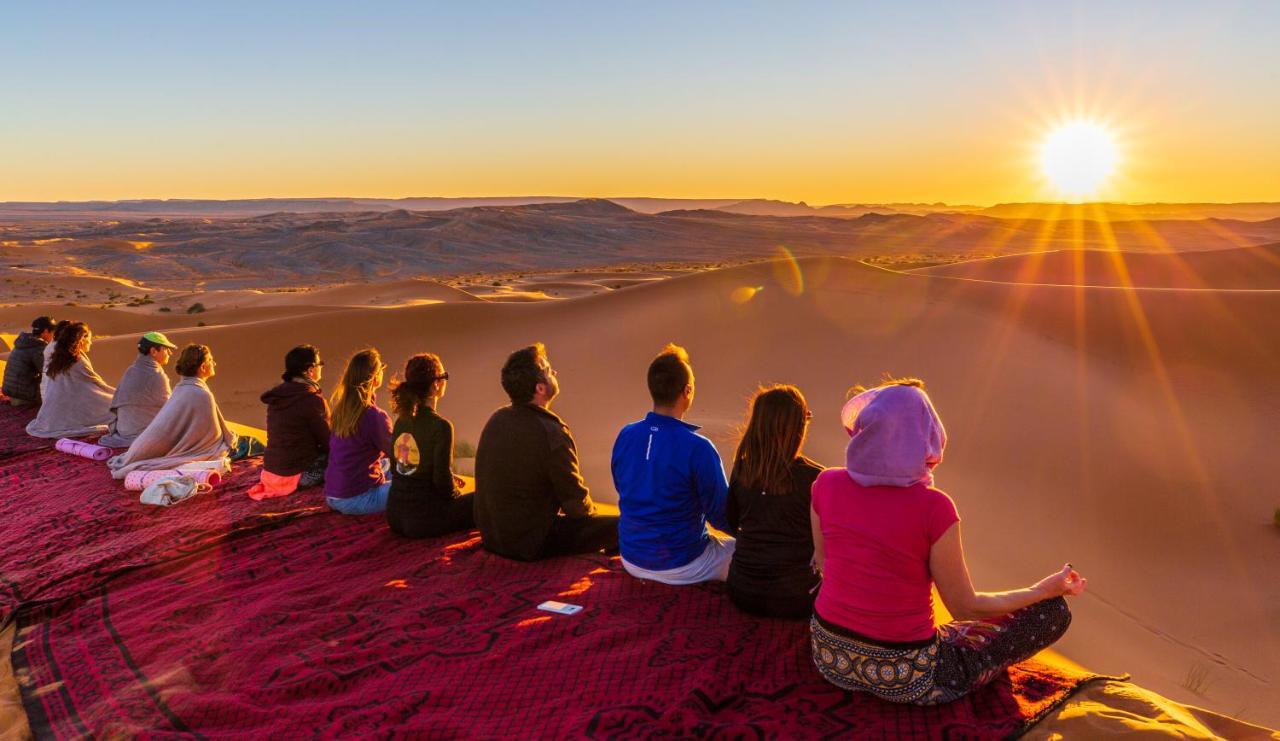 Luxury Bega Camp Hotel Merzouga Bagian luar foto